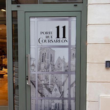 Le Coursarlon Aparthotel Bourges Bagian luar foto