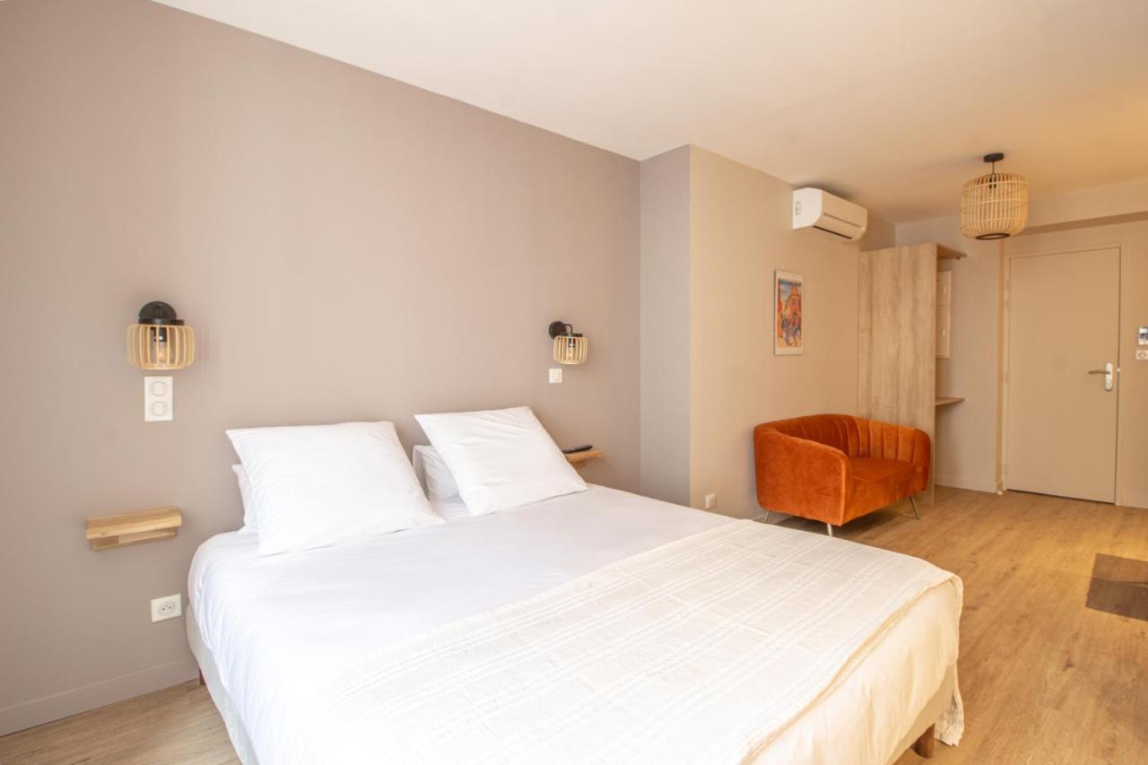 Le Coursarlon Aparthotel Bourges Bagian luar foto