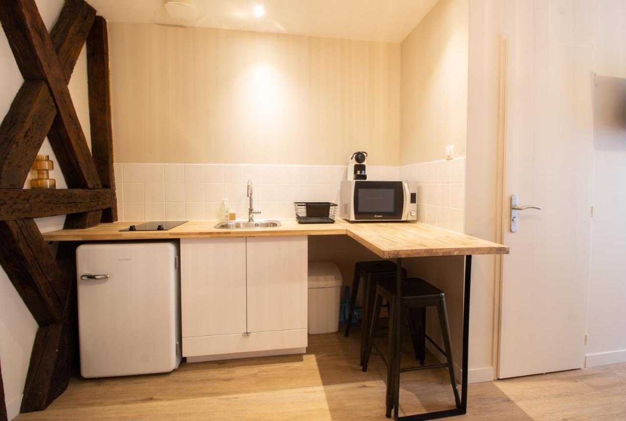 Le Coursarlon Aparthotel Bourges Bagian luar foto