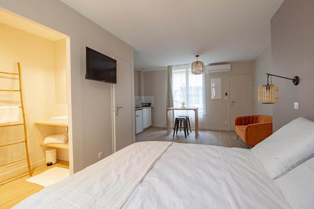 Le Coursarlon Aparthotel Bourges Bagian luar foto