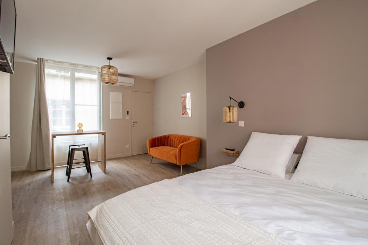 Le Coursarlon Aparthotel Bourges Bagian luar foto
