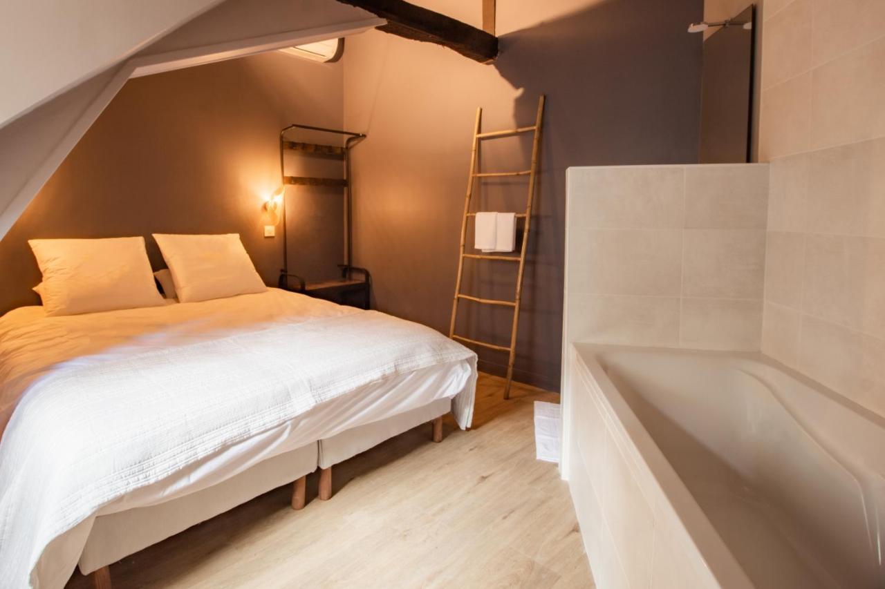 Le Coursarlon Aparthotel Bourges Bagian luar foto